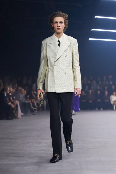 Look 6